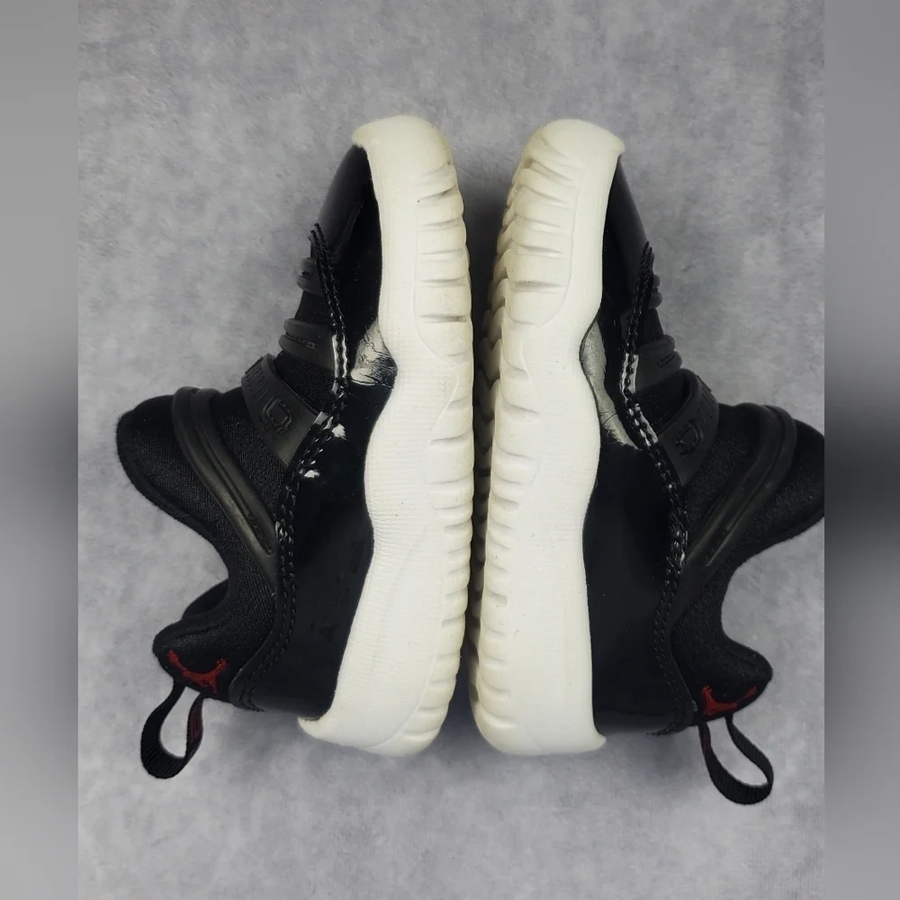 Nike Air Jordan 11 Retro Little Flex Black White Toddler SZ‎ 5C